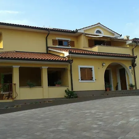 Apartman Pobri Opatija Exterior foto