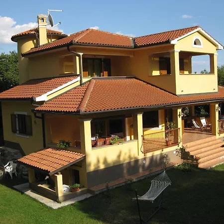 Apartman Pobri Opatija Exterior foto